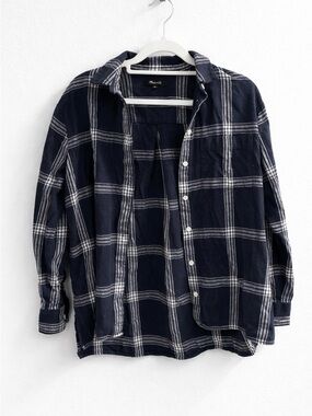 NWOT Madewell Navy and White Plaid Button-Down Shirt